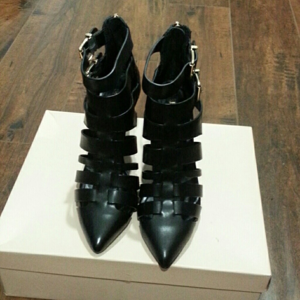 BCBG strappy shoes